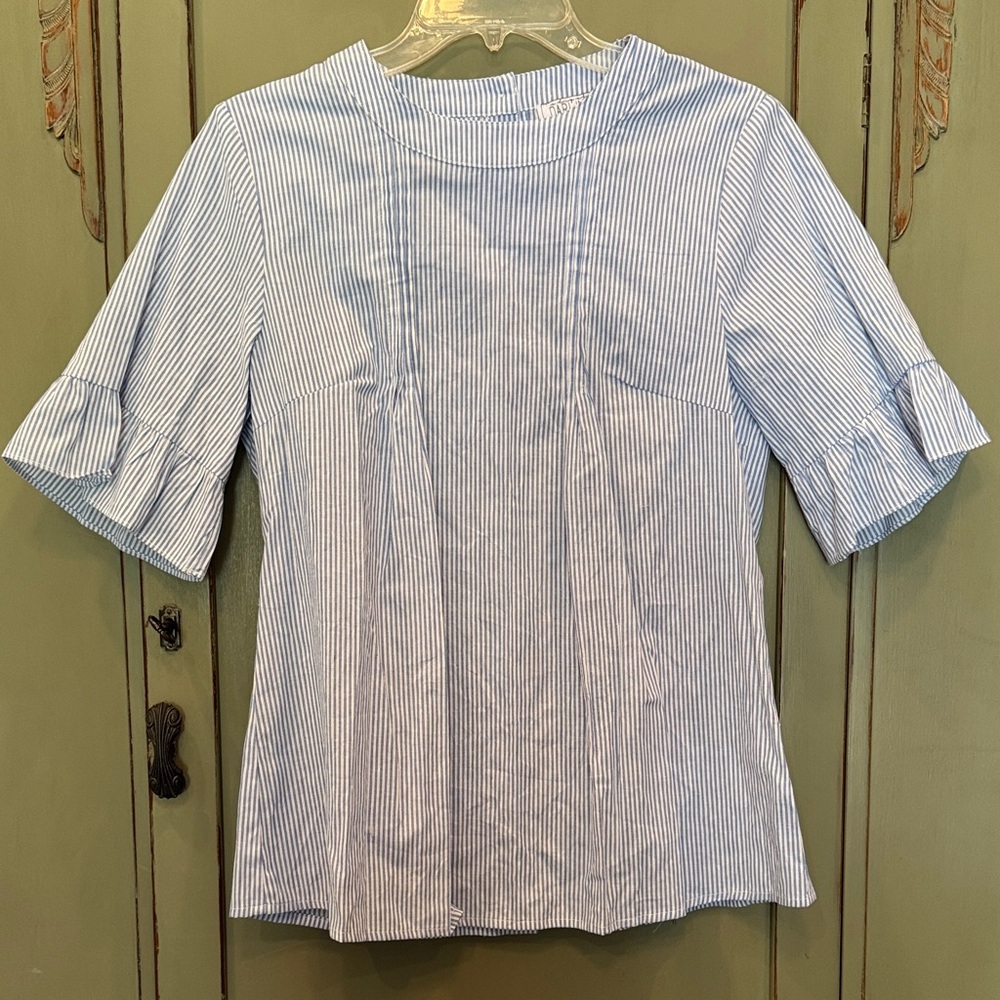 Chic Pinstripe Blouse in Blue